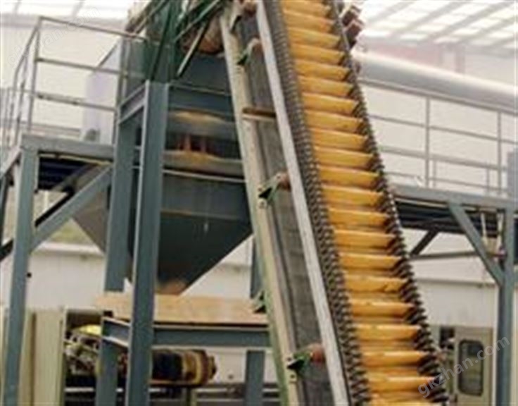 DJ型大倾角挡边带式输送机